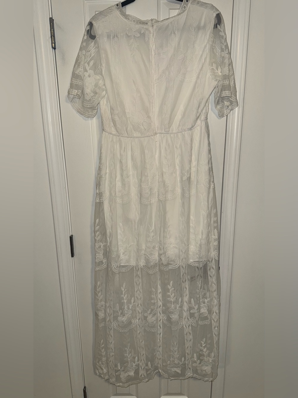 White Lace Maxi Dress with Deep V and Side Slit NWOT - Picture 5 of 8